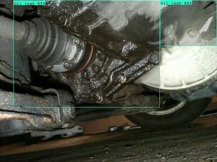 Underbody scan: oil leak around the gearbox